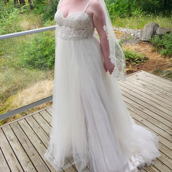 David’s Bridal DB Studio Wedding Dress Ivory 18W Plus Size Corset Tulle Slit - Picture 2 of 8